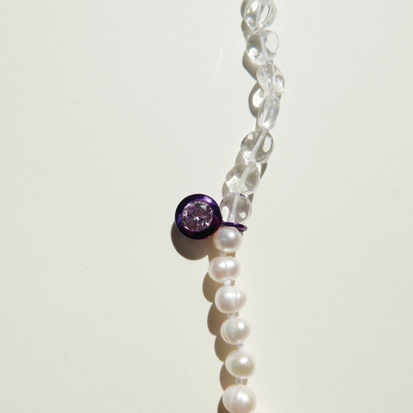 Pearl Necklace with an Electrifying Flower 2